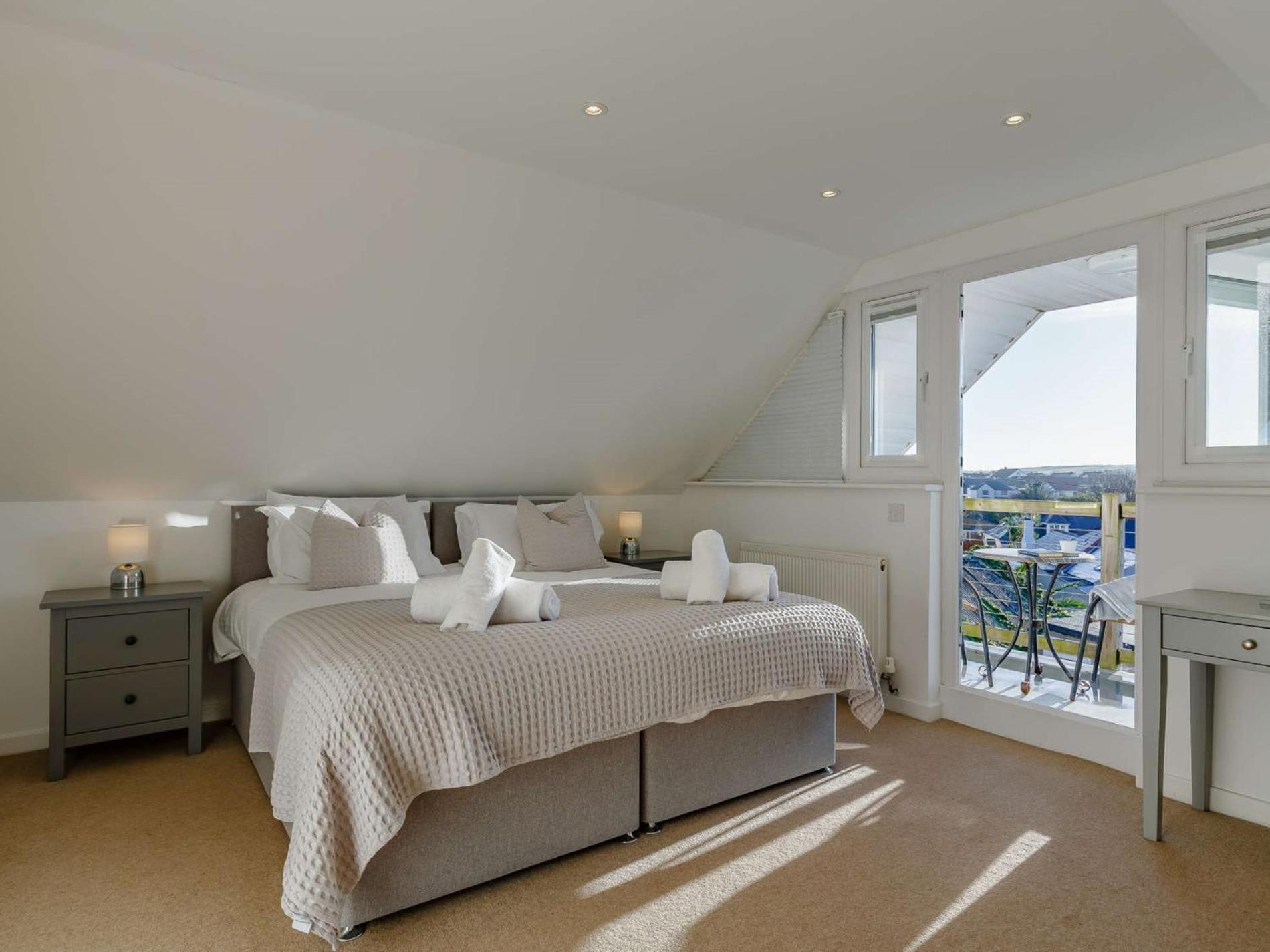 4 Bed In Newquay 90325 Holiday home Newquay (Cornwall)